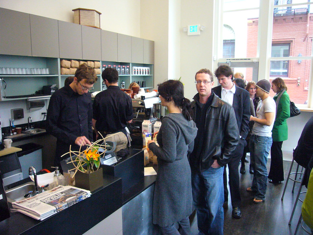"Waiting in Line @ Blue Bottle Coffee" by davitydave is licensed under CC BY-NC-SA 2.0.